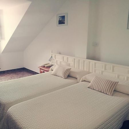 Hotel Solatorre Комільяс Екстер'єр фото